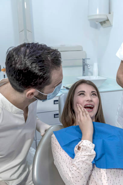 Best Mobile Emergency Dentist in Schoolcraft, MI